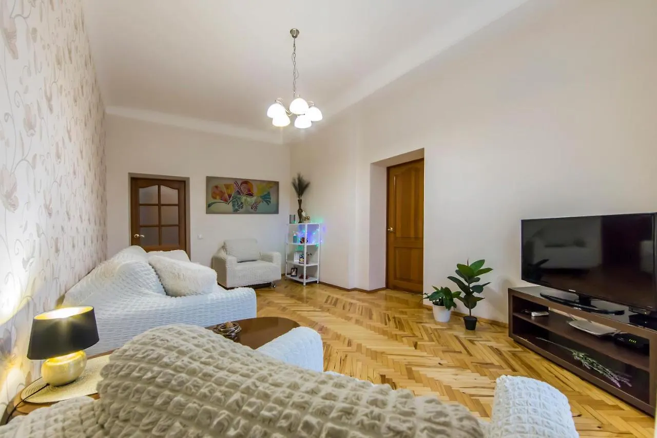 Затишна Квартира На Майдані Незалежності Kyiv Apartment